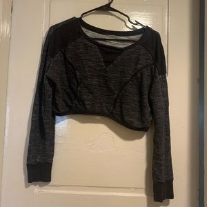 Silence + Noise Crop Top Sweatshirt Small